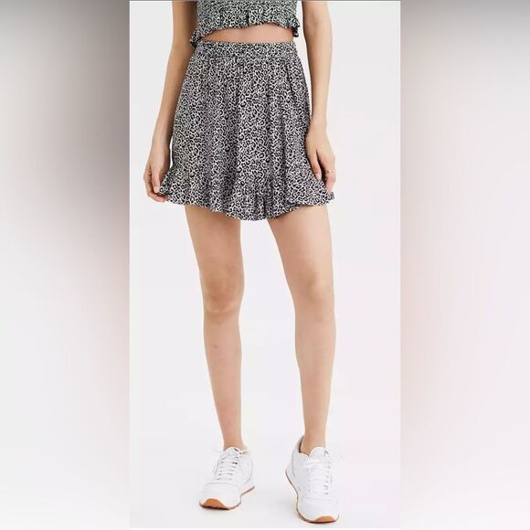 American Eagle Outfitters Dresses & Skirts - American Eagle High-Waisted Leopard Print Mini Skirt - Size: Small